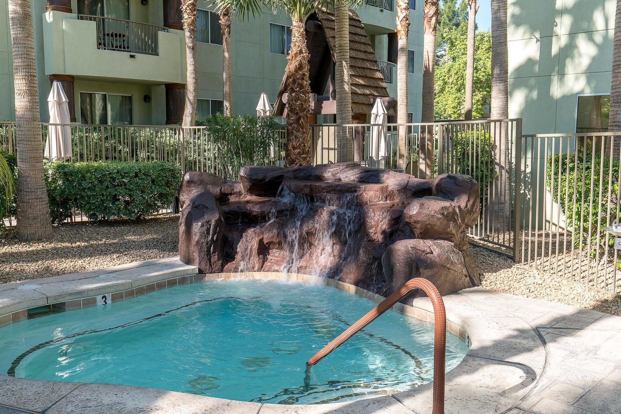 Tahiti All-Suite Resort Las Vegas Esterno foto